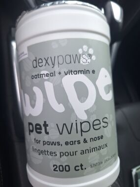 New Dexypaws Oatmeal Vitamin E Pet Wipes 200 ct Canister Dogs Cats Grooming